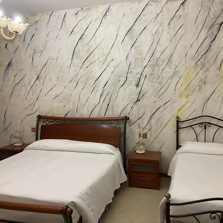 La Terrazza Dell'itria Alojamento de Acomodação e Pequeno-almoço 3*